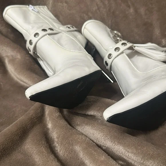 NWOT Jeffrey Campbell Stash White Crinkle Patent Leather Stiletto Ankle Boots - Picture 9 of 9